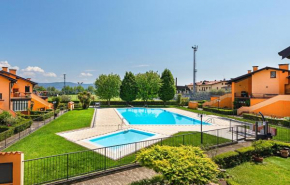 I Girasoli D10 by Wonderful Italy Toscolano Maderno
